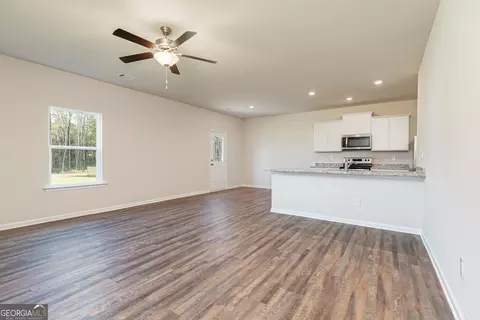 838 Robbie Ln, Monroe, GA 30655 photo 2