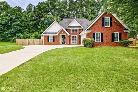 35 Huntington St, Covington, GA 30016