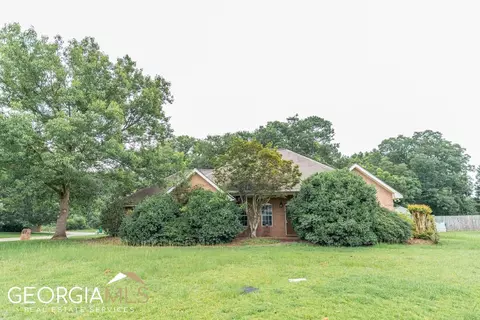 208 Peachtree Blvd, Bonaire, GA 31005