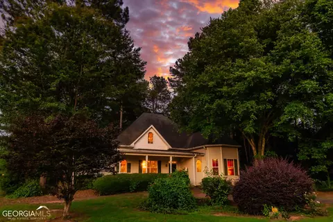 219 Victoria Trce, Senoia, GA 30276
