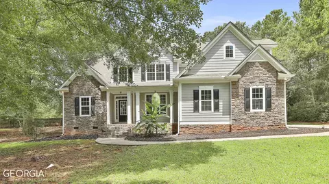 55 Waters Edge Ct, Griffin, GA 30224