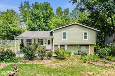 6756 Vesta Brook Dr, Morrow, GA 30260