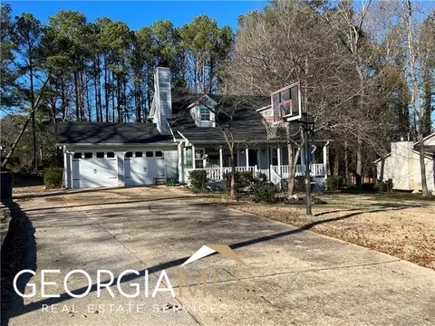 375 Russell Ridge Dr, Lawrenceville, GA 30043