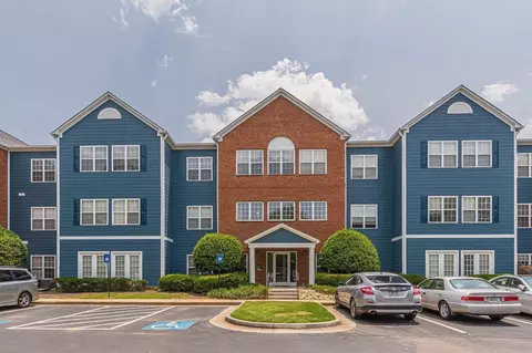 3300 Dogwood Dr, Hapeville, GA 30354