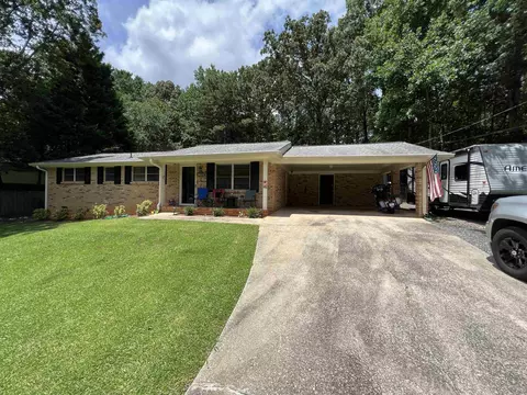 5816 N Bear Dr, Douglasville, GA 30135