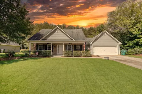 1340 Stag Run Dr, Mansfield, GA 30055