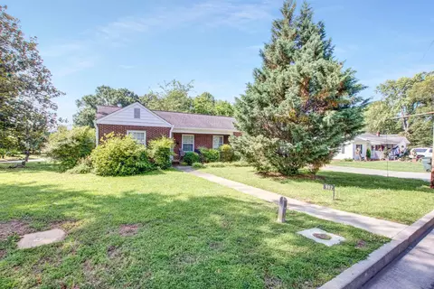 982 Wayside St NW, Cornelia, GA 30531 photo 2