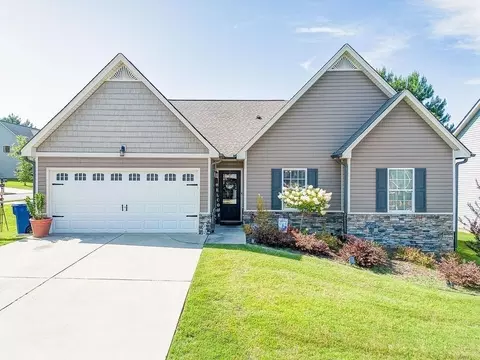 301 Station Dr, Dallas, GA 30132