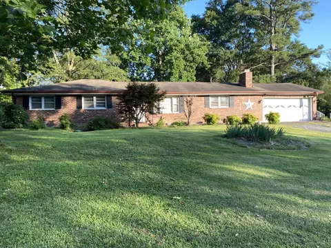 3735 Rogers Dr, Douglasville, GA 30134