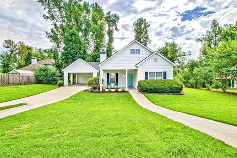 16 Creekside Dr, Newnan, GA 30263