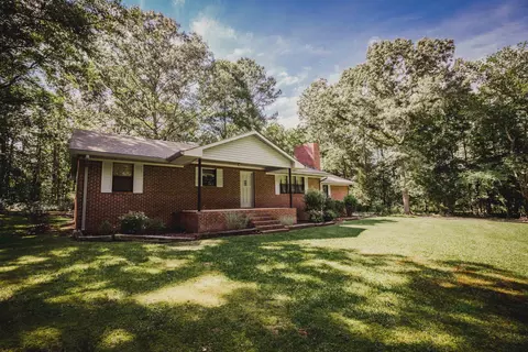127 Mona Ln, Summerville, GA 30747