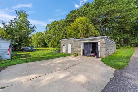 2167 College St, Comer, GA 30629 photo 9