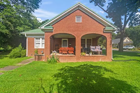 2167 College St, Comer, GA 30629