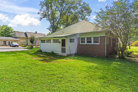 2167 College St, Comer, GA 30629 photo 6