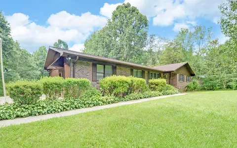 372 Abbey Ln, Toccoa, GA 30577
