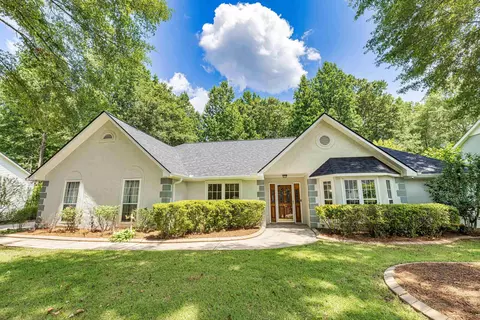 40 Southfield Dr, Newnan, GA 30265
