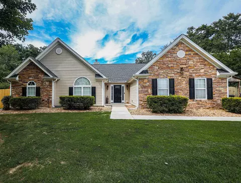 106 Triplet Trl, Douglasville, GA 30134