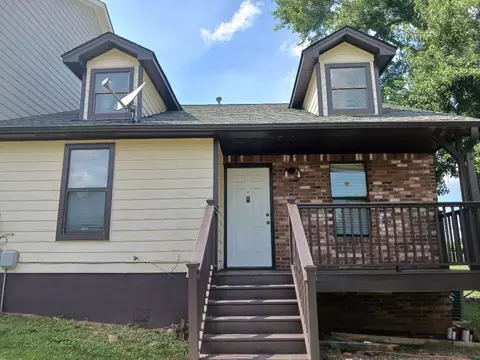 8182 Canyon Forge Dr, Riverdale, GA 30274