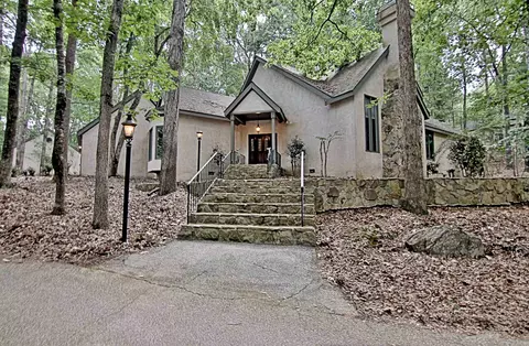 406 N Peachtree Pkwy, Peachtree City, GA 30269