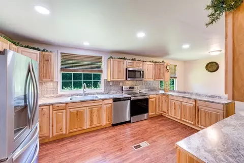 1148 Lovers Ln, Toccoa, GA 30577 photo 5