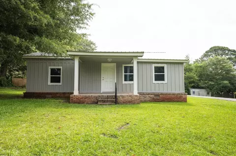 131 Church St, Barnesville, GA 30204