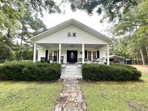 168 Pendelton Creek Rd, Adrian, GA 31002
