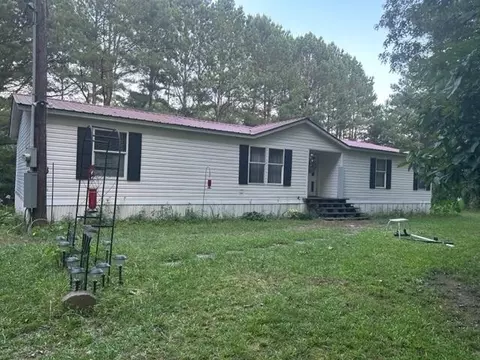 444 Nellie Ln, Trion, GA 30753