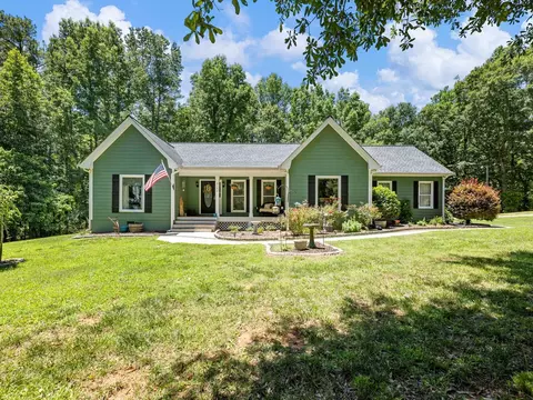 2160 W H Hayes Rd, Winder, GA 30680