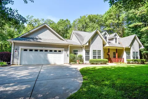 52 Weaver Rd, Gay, GA 30218
