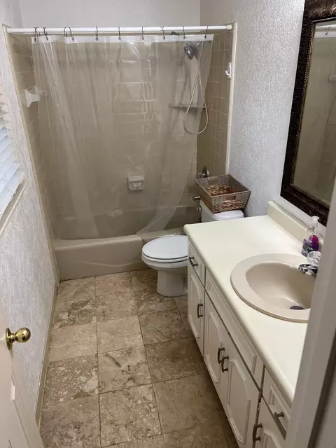 330 Regency Cir, Dublin, GA 31021 photo 18