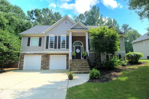 120 Heights Ln, Acworth, GA 30101