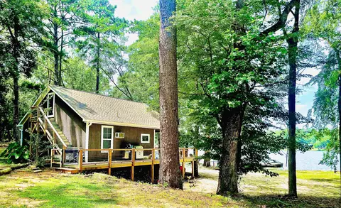 670 Barnetts Bridge Rd, Jackson, GA 30233