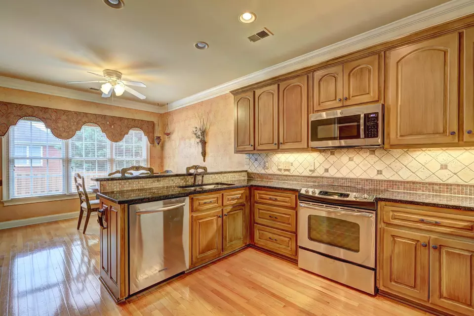  489 Takely Dr, Lawrenceville, GA 30046 photo 8