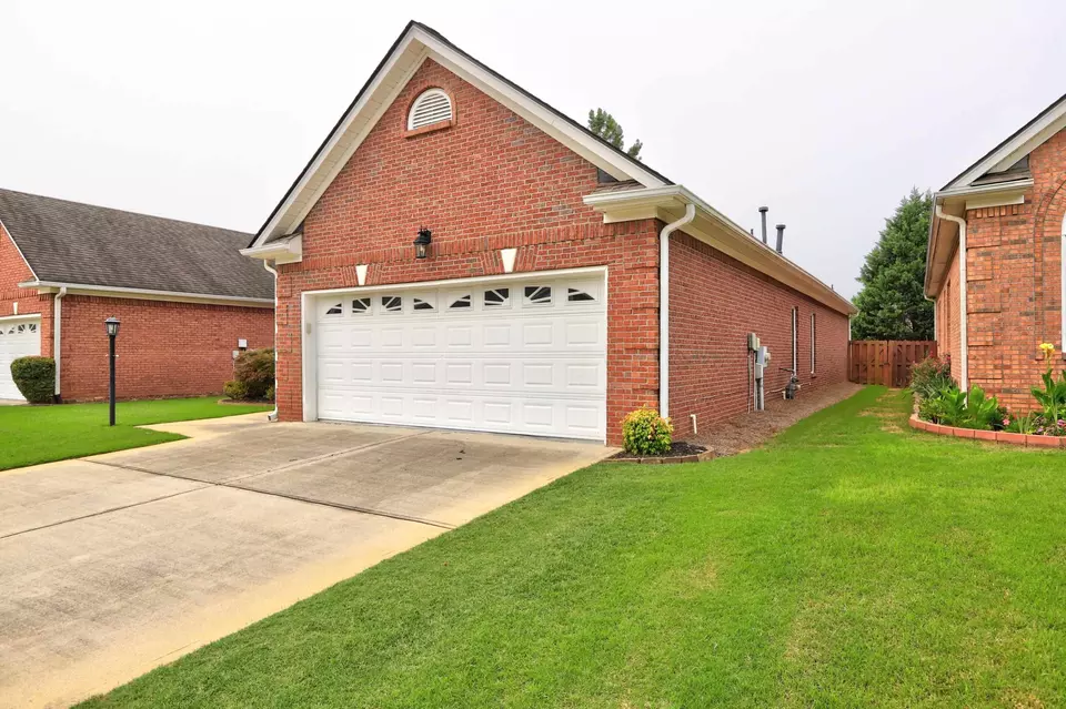  489 Takely Dr, Lawrenceville, GA 30046 photo 3
