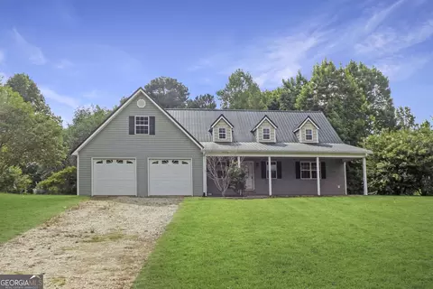 835 Co Rd 693, Roanoke, AL 36274