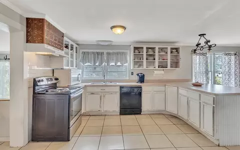 402 N Ash St, Springfield, GA 31329 photo 7