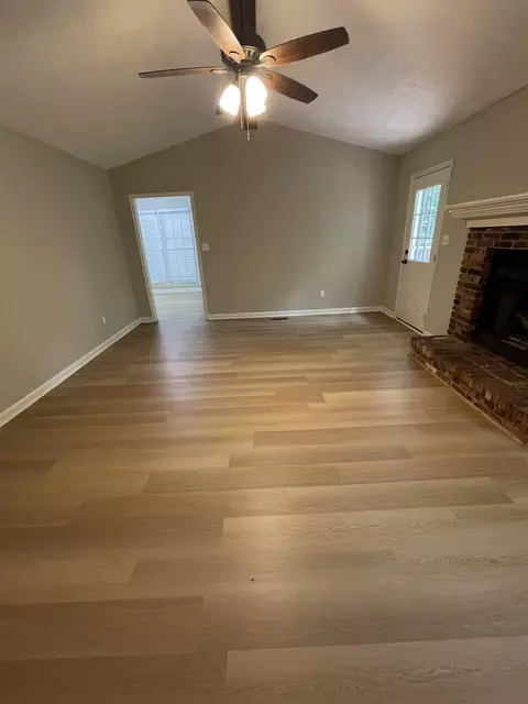 104 Cedar Creek Ct, Lagrange, GA 30240 photo 9