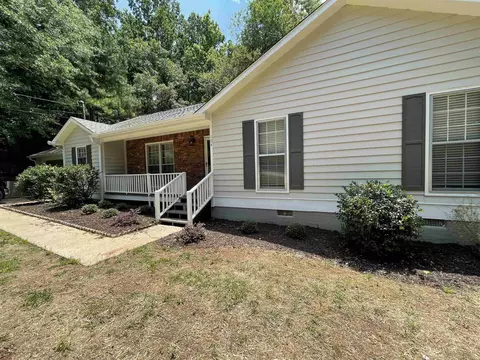 104 Cedar Creek Ct, Lagrange, GA 30240 photo 2