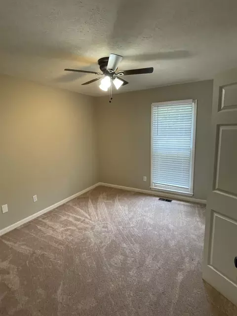 104 Cedar Creek Ct, Lagrange, GA 30240 photo 17
