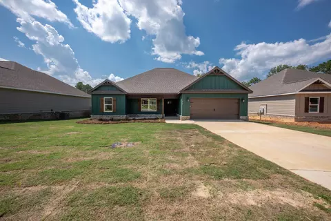 413 New Hope Dr, Perry, GA 31069