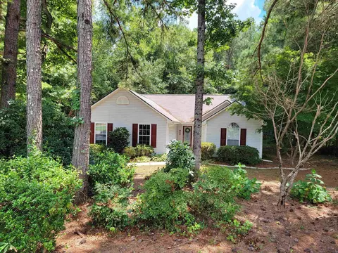 95 Riverside Dr, Sharpsburg, GA 30277