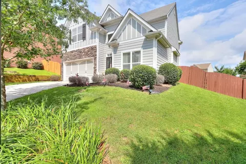 1610 Lily Valley Dr, Lawrenceville, GA 30045