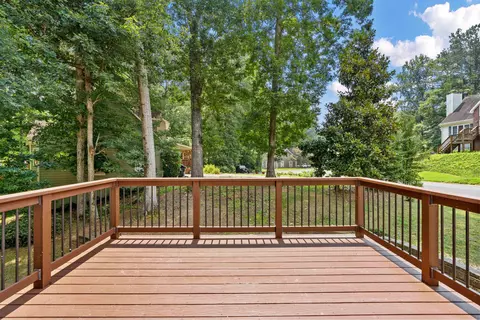 3722 Spring Leaf Ln, Acworth, GA 30101 photo 2