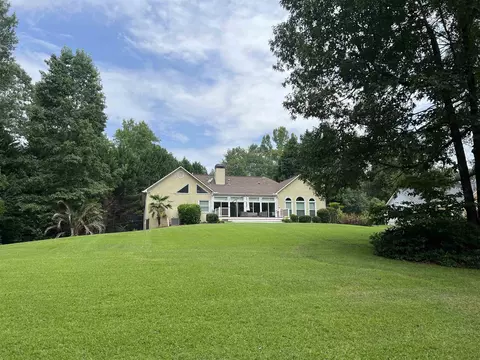 112 Pointe View Ct, Jackson, GA 30233 photo 3