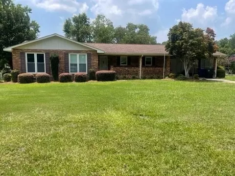 302 Irvindale Dr, Dublin, GA 31021 photo 2