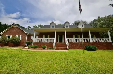 30 Robert Hodnett Rd, Pine Mountain, GA 31822