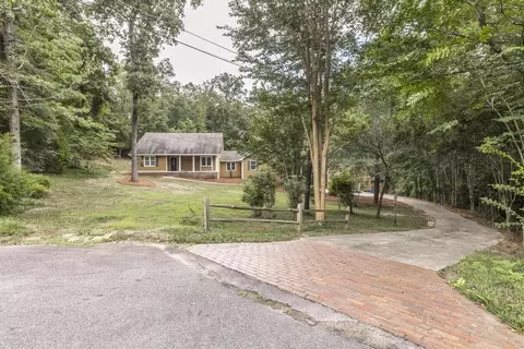 7298 Neal Dr, Macon, GA 31216