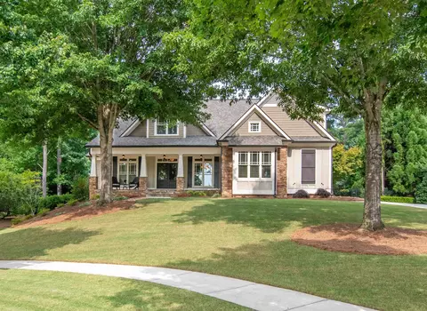 575 Woodward Dr, Fayetteville, GA 30215