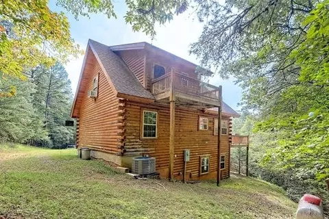 220 Willow Way, Warne, NC 28909 photo 5