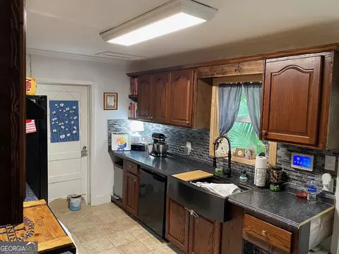 409 W James St, Claxton, GA 30417 photo 5